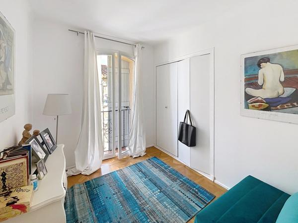 MAISON DE VILLAGE AVEC GARAGE ET TERRASSE, BAIXAS
