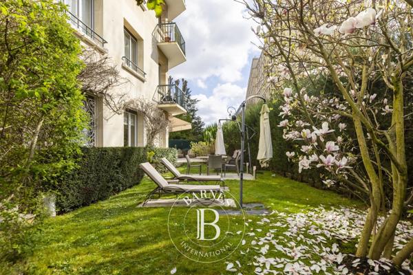 Neuilly-sur-Seine, Appartement 5 Chambres -  176 m² à vendre