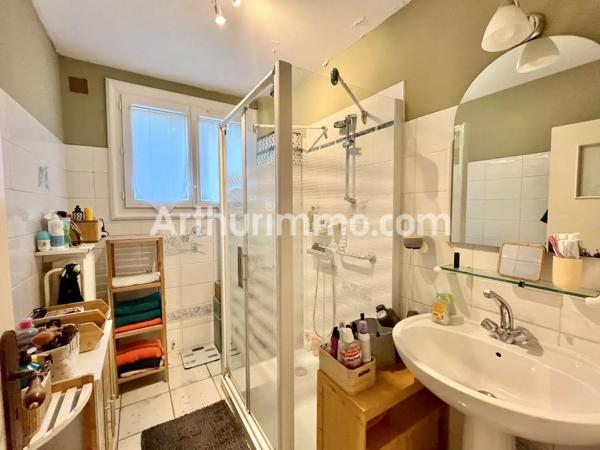 Vente                                                      Appartement
                        
                     3 pièces                      79 m2                     à Béziers