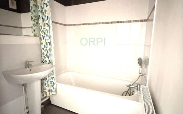 Appartement à vendre    4 pièces • 74,45 m2 Vitry-sur-Seine