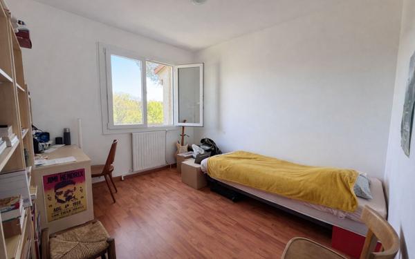 Maison à vendre    6 pièces •  Saint-Geniès-Bellevue