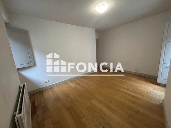 Location Appartement 4 pièces 81.35 m² - 7 RUE CHENOISE Grenoble 38000