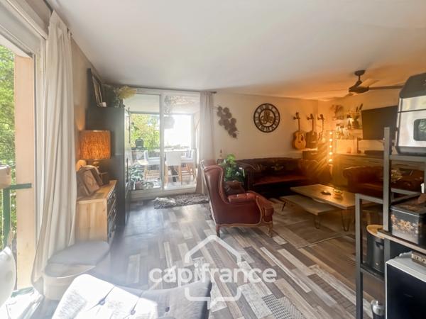 Appartement à vendre 4 pièces LA SEYNE SUR MER (83), grand T4 de 81m2 - Loggia - Garage et Cave.