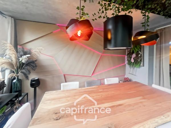 Appartement à vendre 4 pièces LA SEYNE SUR MER (83), grand T4 de 81m2 - Loggia - Garage et Cave.