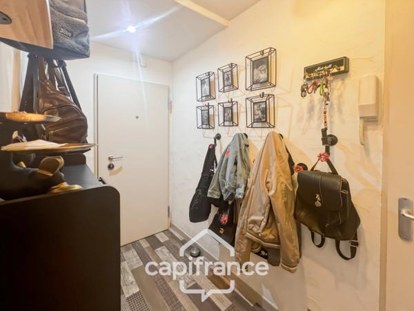 Appartement à vendre 4 pièces LA SEYNE SUR MER (83), grand T4 de 81m2 - Loggia - Garage et Cave.