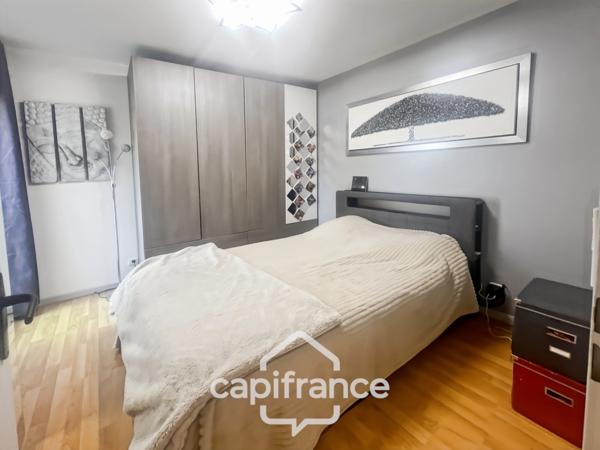 Appartement à vendre 4 pièces LA SEYNE SUR MER (83), grand T4 de 81m2 - Loggia - Garage et Cave.