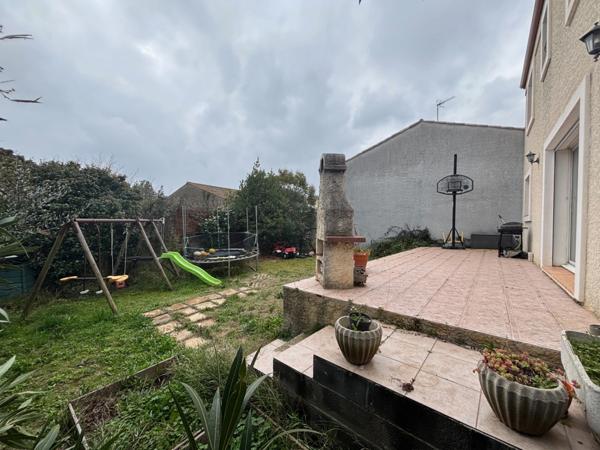 MEZE (34) A VENDRE MAISON P5, SURFACE 120 M2, TERRAIN 330 M2, SECTEUR CALME, PROCHE MER