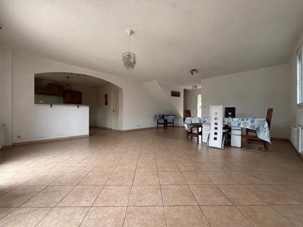 MEZE (34) A VENDRE MAISON P5, SURFACE 120 M2, TERRAIN 330 M2, SECTEUR CALME, PROCHE MER