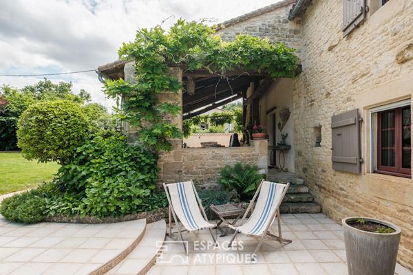 Propriété de charme avec jardin et piscine