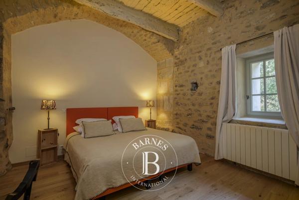 Malaucène, Propriété 10 Chambres -  540 m² à vendre