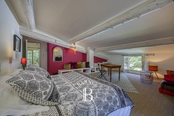 Malaucène, Propriété 10 Chambres -  540 m² à vendre