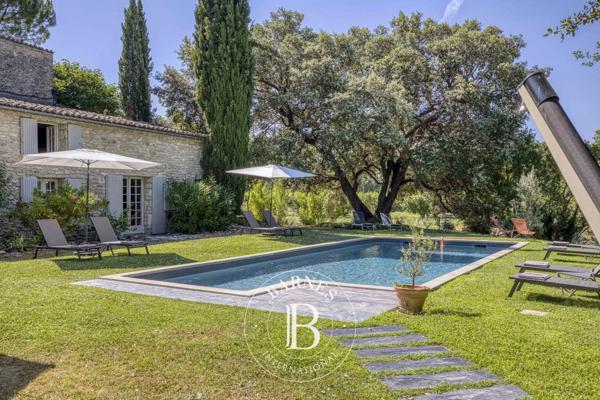 Malaucène, Propriété 10 Chambres -  540 m² à vendre