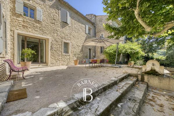 Malaucène, Propriété 10 Chambres -  540 m² à vendre