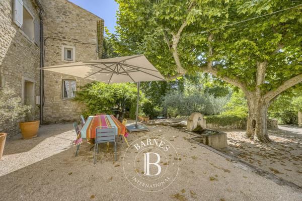 Malaucène, Propriété 10 Chambres -  540 m² à vendre