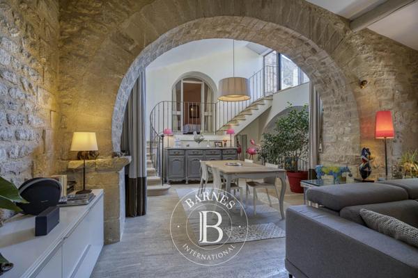 Malaucène, Propriété 10 Chambres -  540 m² à vendre