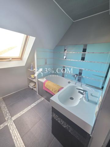 Maison
                                                                                                                                                                                                                                                                                                                        6 pièce(s)                                                                                                                                                                                                          4 chambre(s)                                                                                                                                                                                                          160  m²