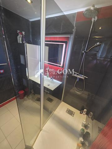 Maison
                                                                                                                                                                                                                                                                                                                        6 pièce(s)                                                                                                                                                                                                          4 chambre(s)                                                                                                                                                                                                          160  m²