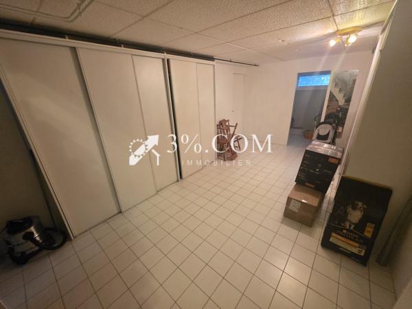 Maison
                                                                                                                                                                                                                                                                                                                        6 pièce(s)                                                                                                                                                                                                          4 chambre(s)                                                                                                                                                                                                          160  m²