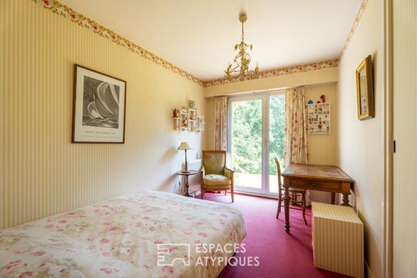 Maison d’architecte avec piscine au coeur du Bois du Vincin