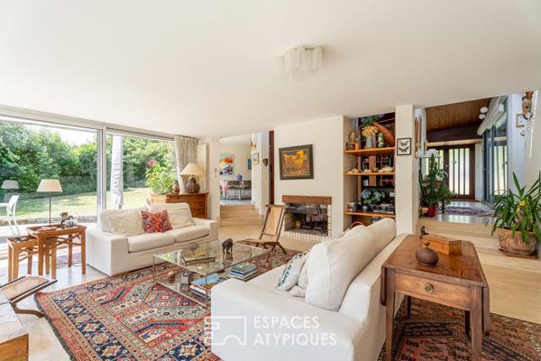 Maison d’architecte avec piscine au coeur du Bois du Vincin