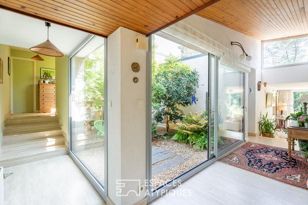 Maison d’architecte avec piscine au coeur du Bois du Vincin