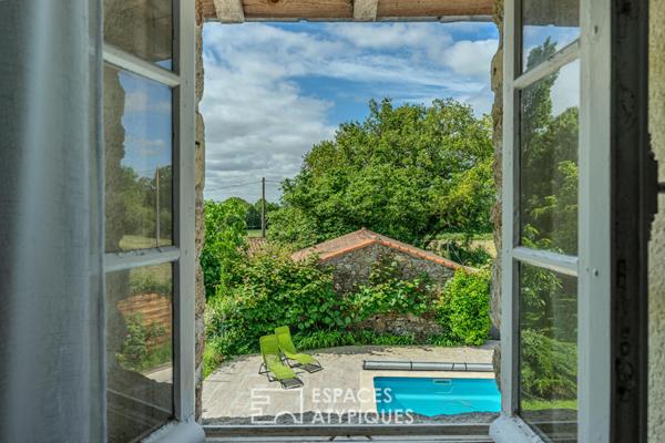 Authenticité et calme : superbe longère dans un cadre verdoyant