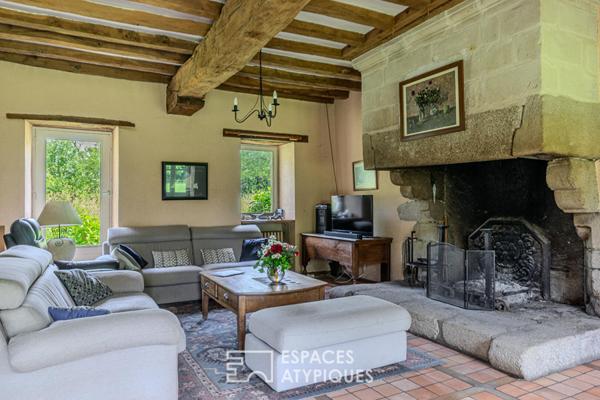 Authenticité et calme : superbe longère dans un cadre verdoyant