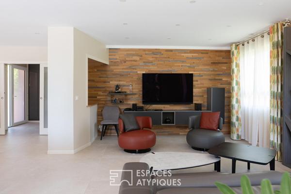 Élégante maison familiale rénovée avec jardin arboré et volumes généreux