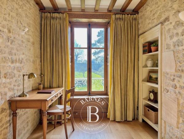 Bayeux, Maison 3 Chambres -  321 m² à vendre