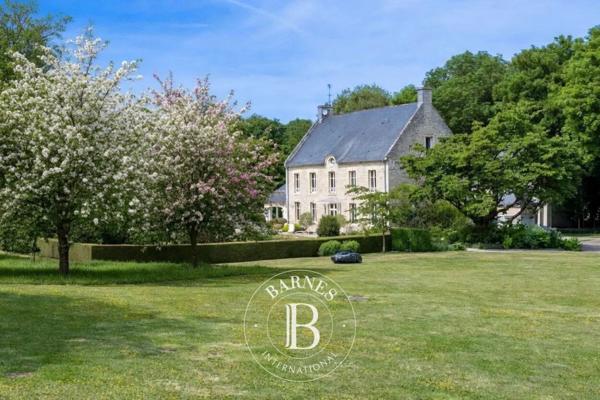 Bayeux, Maison 3 Chambres -  321 m² à vendre
