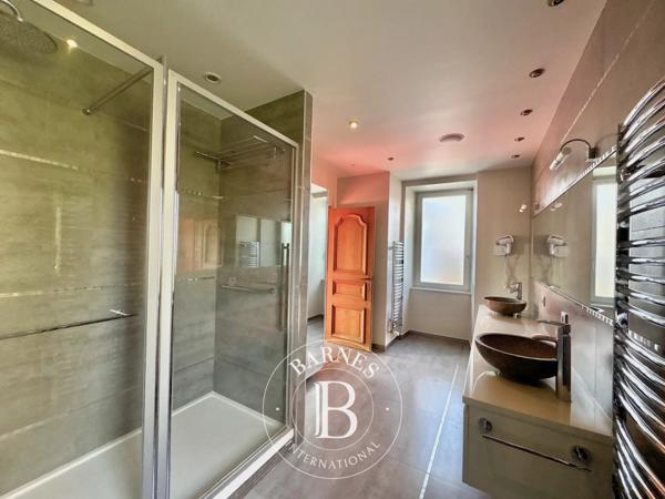 Bayeux, Maison 3 Chambres -  321 m² à vendre