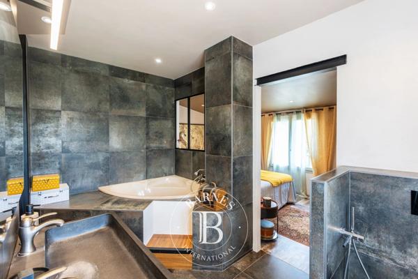 Bastia, Villa 4 Chambres -  430 m² à vendre