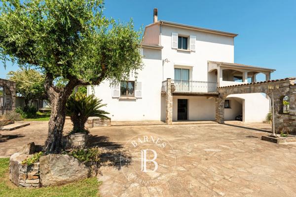 Bastia, Villa 4 Chambres -  430 m² à vendre