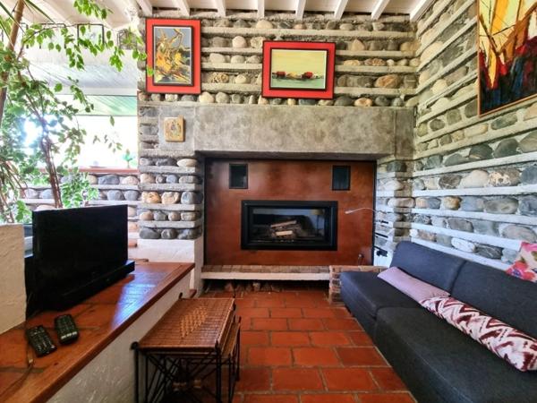 Dpt Hautes Pyrénées (65), à vendre proche de TARBES maison P8 de 220 m², 4 chambres - Terrain de 4 395,00 m²