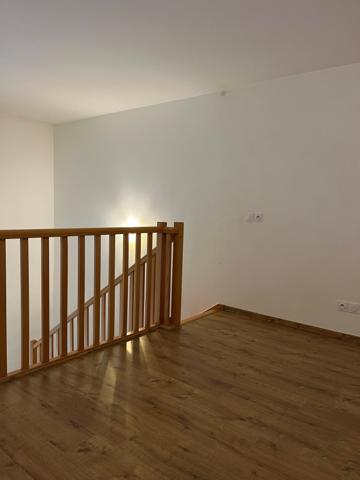 Duplex
                                                                                                                                                                                                                                                                                                                        2 pièce(s)                                                                                                                                                                                                          1 chambre(s)                                                                                                                                                                                                          42  m²