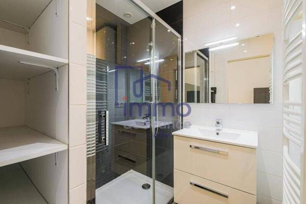 Appartement 2 pièces                                        - 38000 Grenoble Réf : 21649-IMMODEFRANCE69