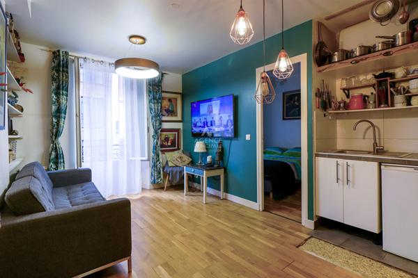 PARIS 18EME - RUE DU MONT-CENIS €265 000 ** - Référence 6532-NG