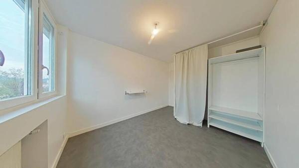 Appartement 3 pièces                                        - 42700 Firminy Réf : 11948
