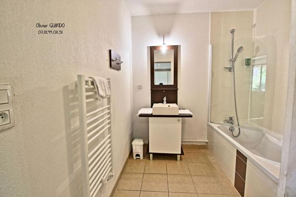 Appartement 3 pièces 35 m2 avec terrasse et piscine