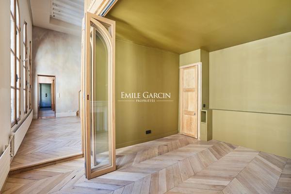 A vendre appartement loft à Paris 75010 - Proche canal Saint Martin