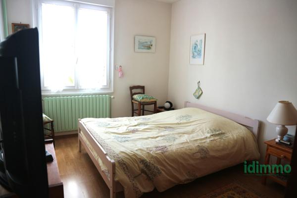 MAGNIFIQUE MAISON DE 220 M2,DANS UN LIEU RECHERCHE, AVEC PISCINE SUR UN TERRAIN DE 610 M2. PROCHE DE ROYAN. Royan (17200)