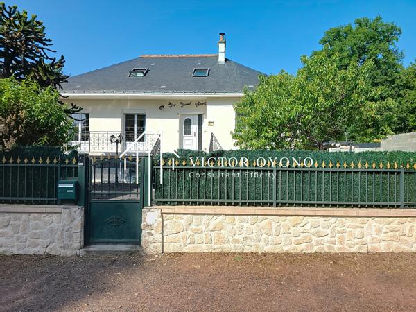 Maison 9 pièces - 200 m² Exclusivité efficity