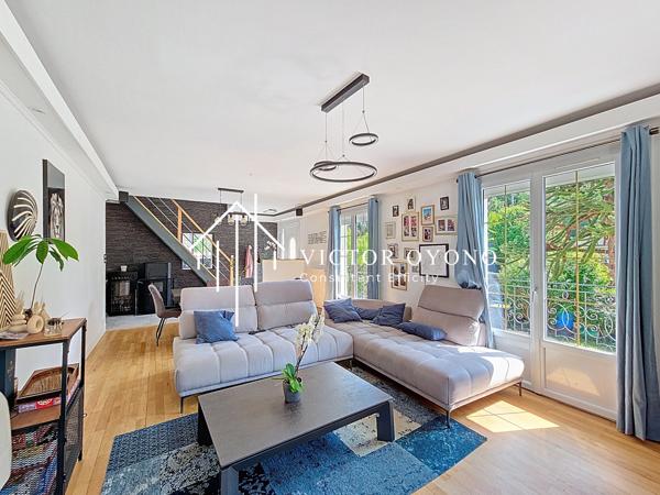 Maison 9 pièces - 200 m² Exclusivité efficity