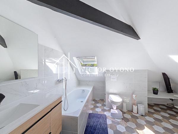 Maison 9 pièces - 200 m² Exclusivité efficity