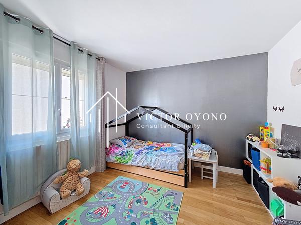 Maison 9 pièces - 200 m² Exclusivité efficity