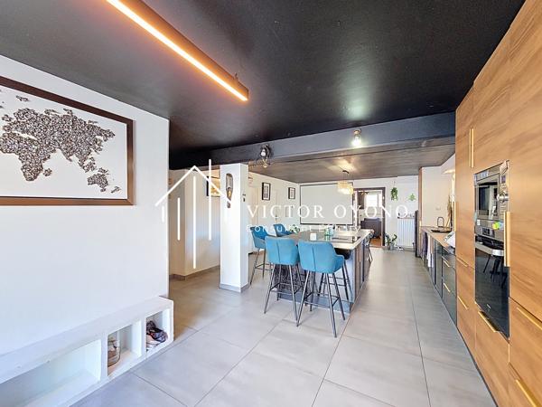 Maison 9 pièces - 200 m² Exclusivité efficity