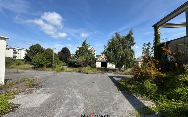 Terrain à vendre    Laon