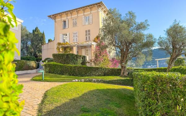 Appartement à vendre    3 pièces • 98,07 m2 Nice