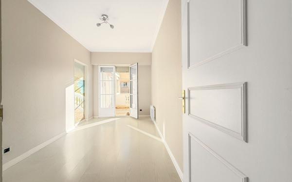 Appartement à vendre    3 pièces • 98,07 m2 Nice