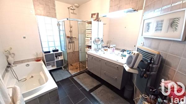 Maison à vendre 7 pièces 238 m² Aussonne